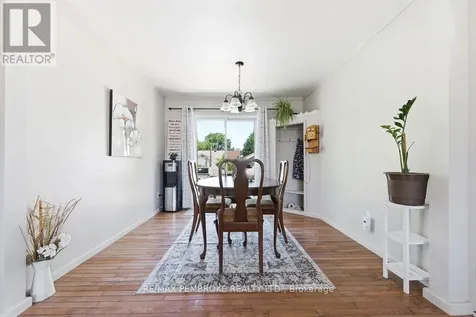 615 Lorne Street Laurentian Valley ON K8A 6T3