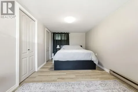 615 Lorne Street Laurentian Valley ON K8A 6T3