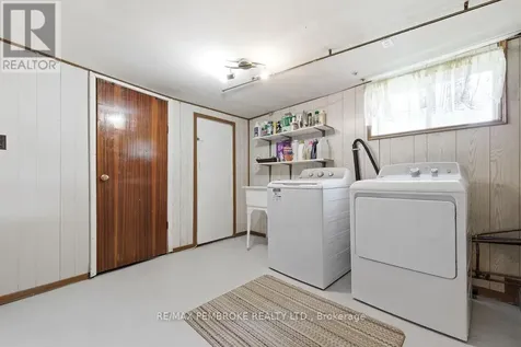 615 Lorne Street Laurentian Valley ON K8A 6T3