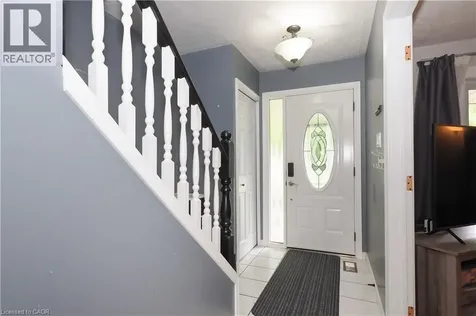 17 Ristau Crescent Kitchener ON N2E 3A7