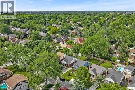 2283 Gladstone Avenue Windsor ON N8W 2N8