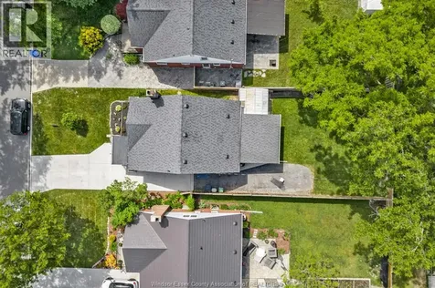 2283 Gladstone Avenue Windsor ON N8W 2N8