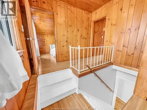 2283 Gladstone Avenue Windsor ON N8W 2N8