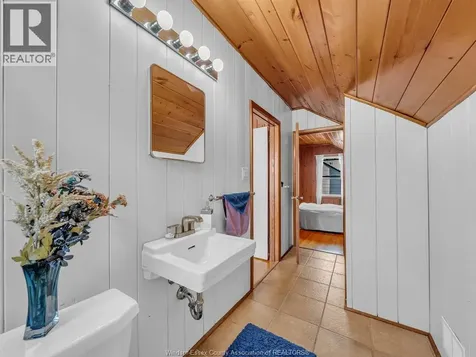 2283 Gladstone Avenue Windsor ON N8W 2N8