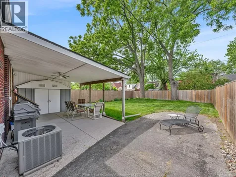 2283 Gladstone Avenue Windsor ON N8W 2N8