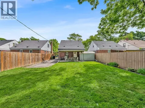 2283 Gladstone Avenue Windsor ON N8W 2N8