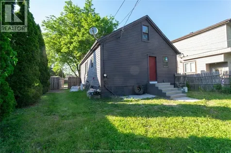 629 Stanley Windsor ON N8X 3B3