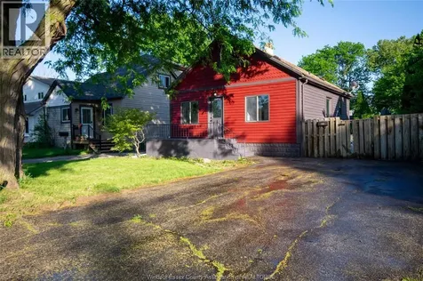629 Stanley Windsor ON N8X 3B3