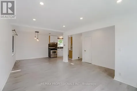 351 Maurice Drive Oakville (co Central) ON L6K 2X4