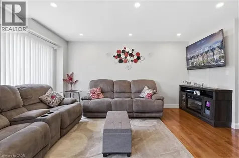 84 Westmeadow Drive Kitchener ON N2N 3P1