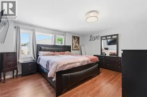 84 Westmeadow Drive Kitchener ON N2N 3P1