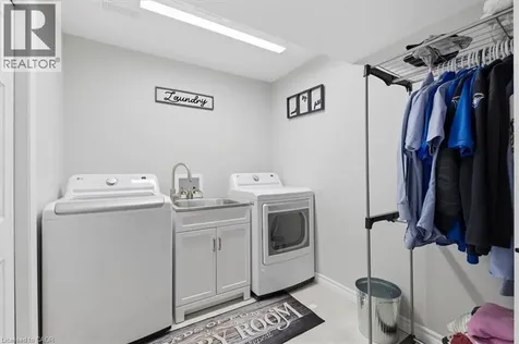 84 Westmeadow Drive Kitchener ON N2N 3P1