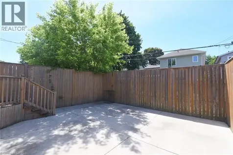 185 Rosslyn Avenue North Hamilton ON L8L 7P8