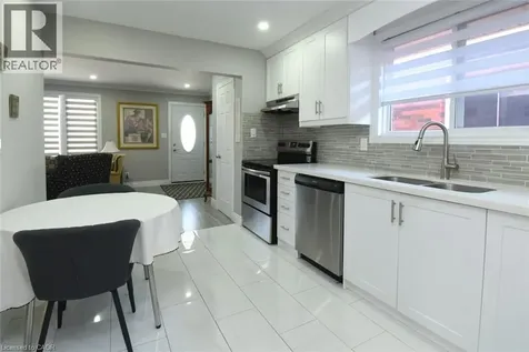 185 Rosslyn Avenue North Hamilton ON L8L 7P8