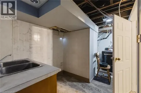 61 Hillview Street Kitchener ON N2H 5P9