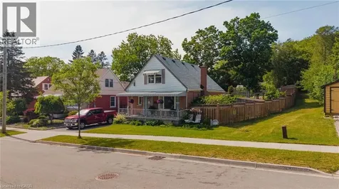 61 Hillview Street Kitchener ON N2H 5P9