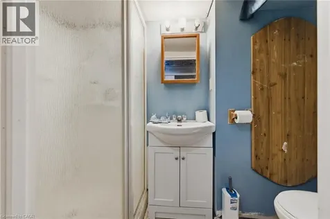 61 Hillview Street Kitchener ON N2H 5P9