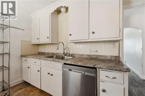 61 Hillview Street Kitchener ON N2H 5P9