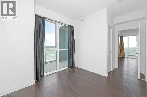 2087 Fairview Street Burlington ON L7R 2C8