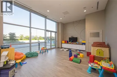 2087 Fairview Street Burlington ON L7R 2C8