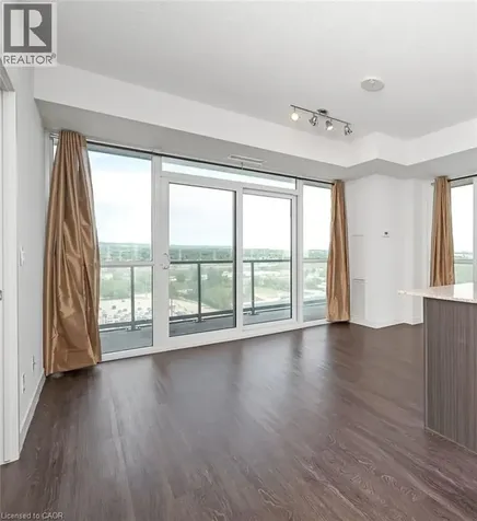 2087 Fairview Street Burlington ON L7R 2C8
