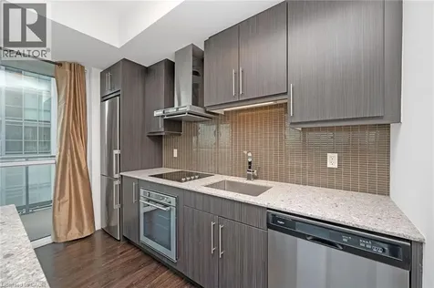 2087 Fairview Street Burlington ON L7R 2C8