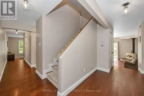 104 Sol Lane Ottawa ON K0A 3M0