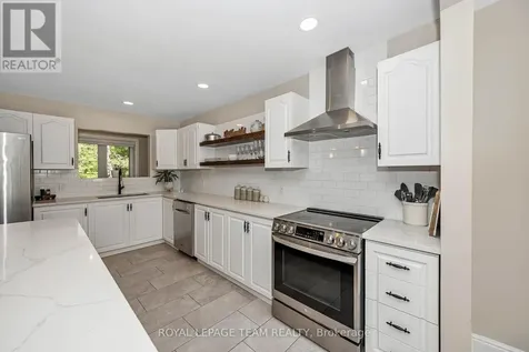 104 Sol Lane Ottawa ON K0A 3M0