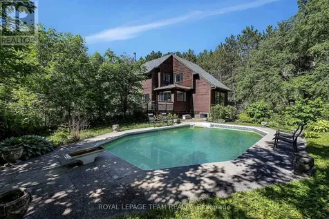 104 Sol Lane Ottawa ON K0A 3M0