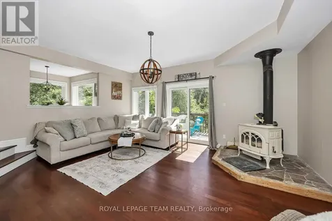 104 Sol Lane Ottawa ON K0A 3M0