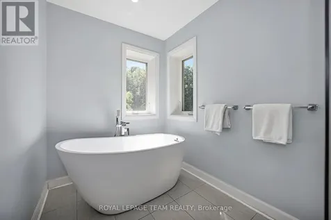 104 Sol Lane Ottawa ON K0A 3M0
