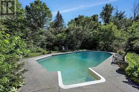 104 Sol Lane Ottawa ON K0A 3M0