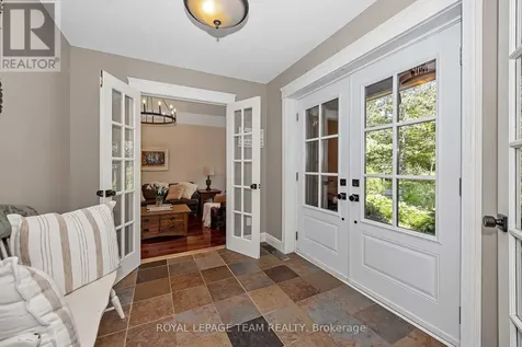 104 Sol Lane Ottawa ON K0A 3M0