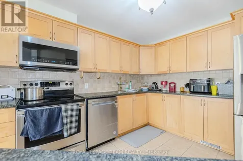 316 Bryarton Street Ottawa ON K1C 7R5