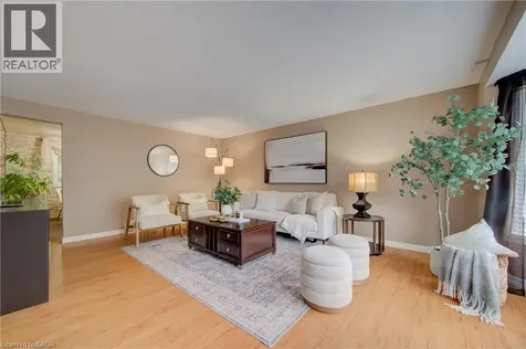 435 Lee Avenue Waterloo ON N2K 2G4