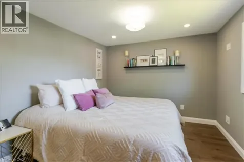 74 Greeningdon Drive Hamilton ON L9A 3A7