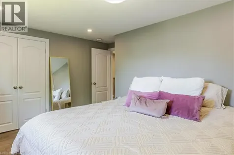 74 Greeningdon Drive Hamilton ON L9A 3A7