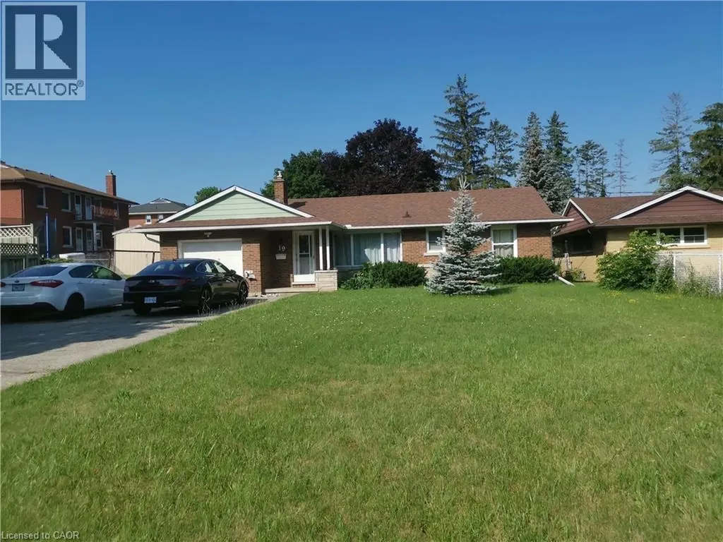 19 Hahn Place Kitchener ON N2M 1R4