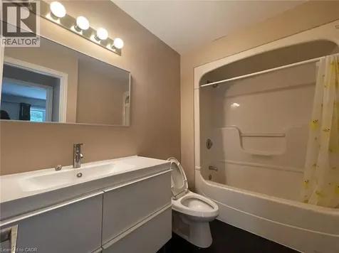 19 Hahn Place Kitchener ON N2M 1R4