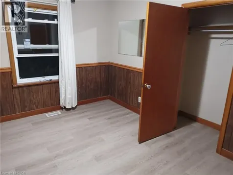 19 Hahn Place Kitchener ON N2M 1R4