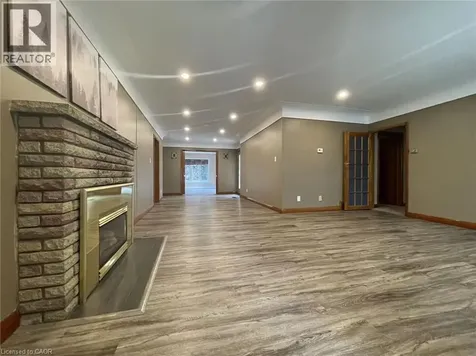 19 Hahn Place Kitchener ON N2M 1R4