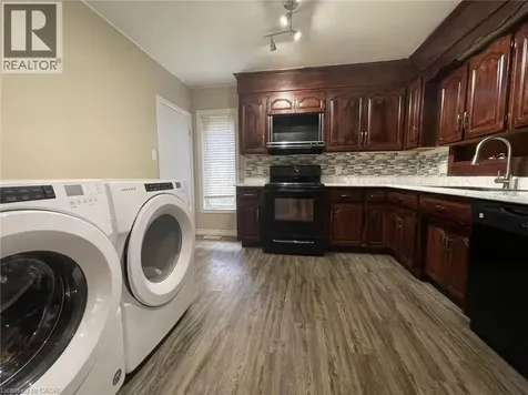 19 Hahn Place Kitchener ON N2M 1R4