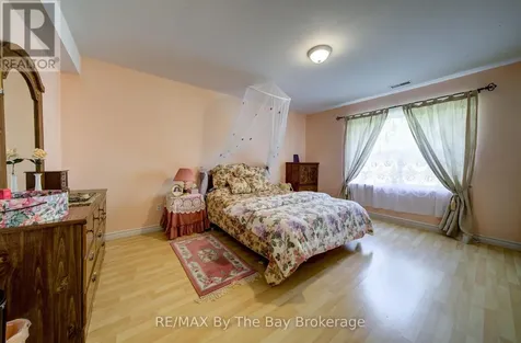 50 Donato Way Wasaga Beach ON L9Z 1R9