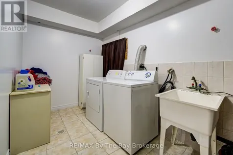 50 Donato Way Wasaga Beach ON L9Z 1R9