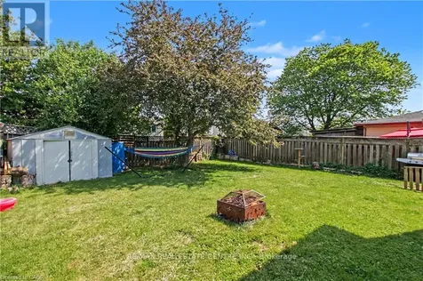 17 Hallmark Street Brantford ON N3P 1A6