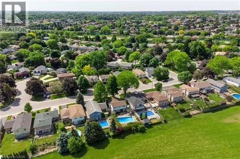 73 Appleford Road Hamilton ON L9C 6B5
