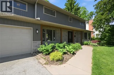 94 Dorchester Drive Grimsby ON L3M 1A8