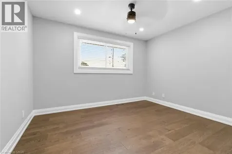94 Dorchester Drive Grimsby ON L3M 1A8