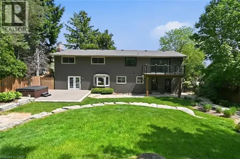 94 Dorchester Drive Grimsby ON L3M 1A8