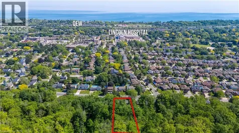 94 Dorchester Drive Grimsby ON L3M 1A8